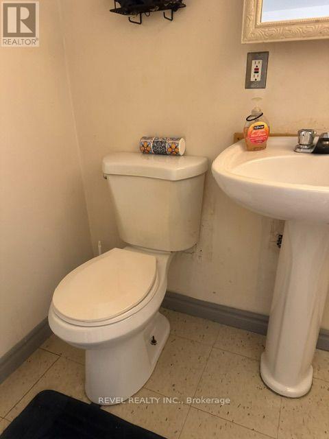 393 PINE STREET N - Image 13