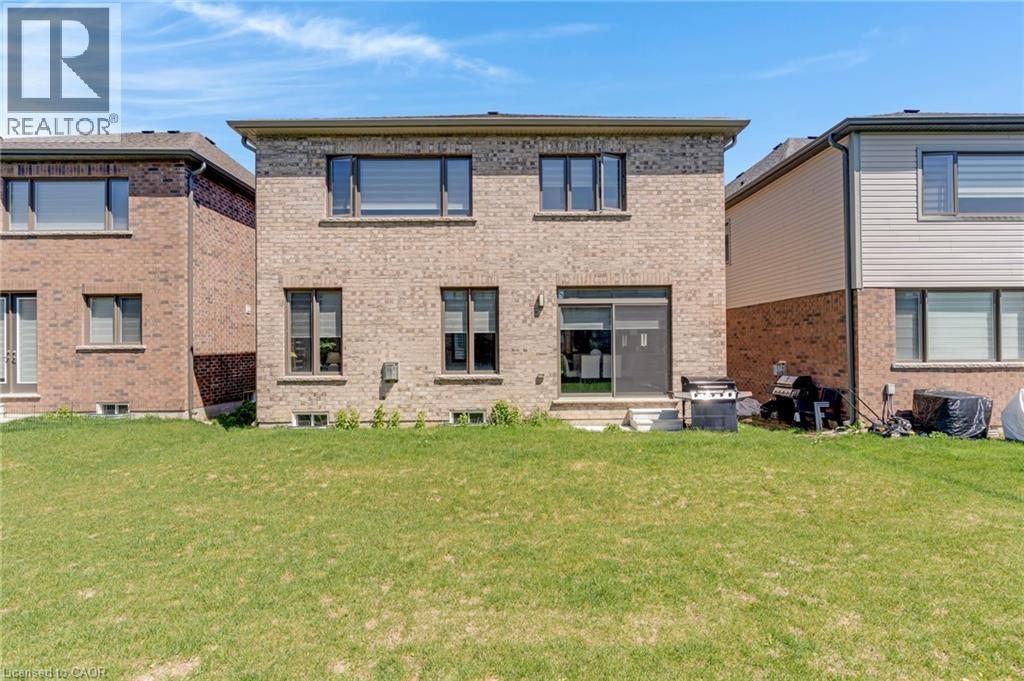 14 MARY WATSON Street - 30