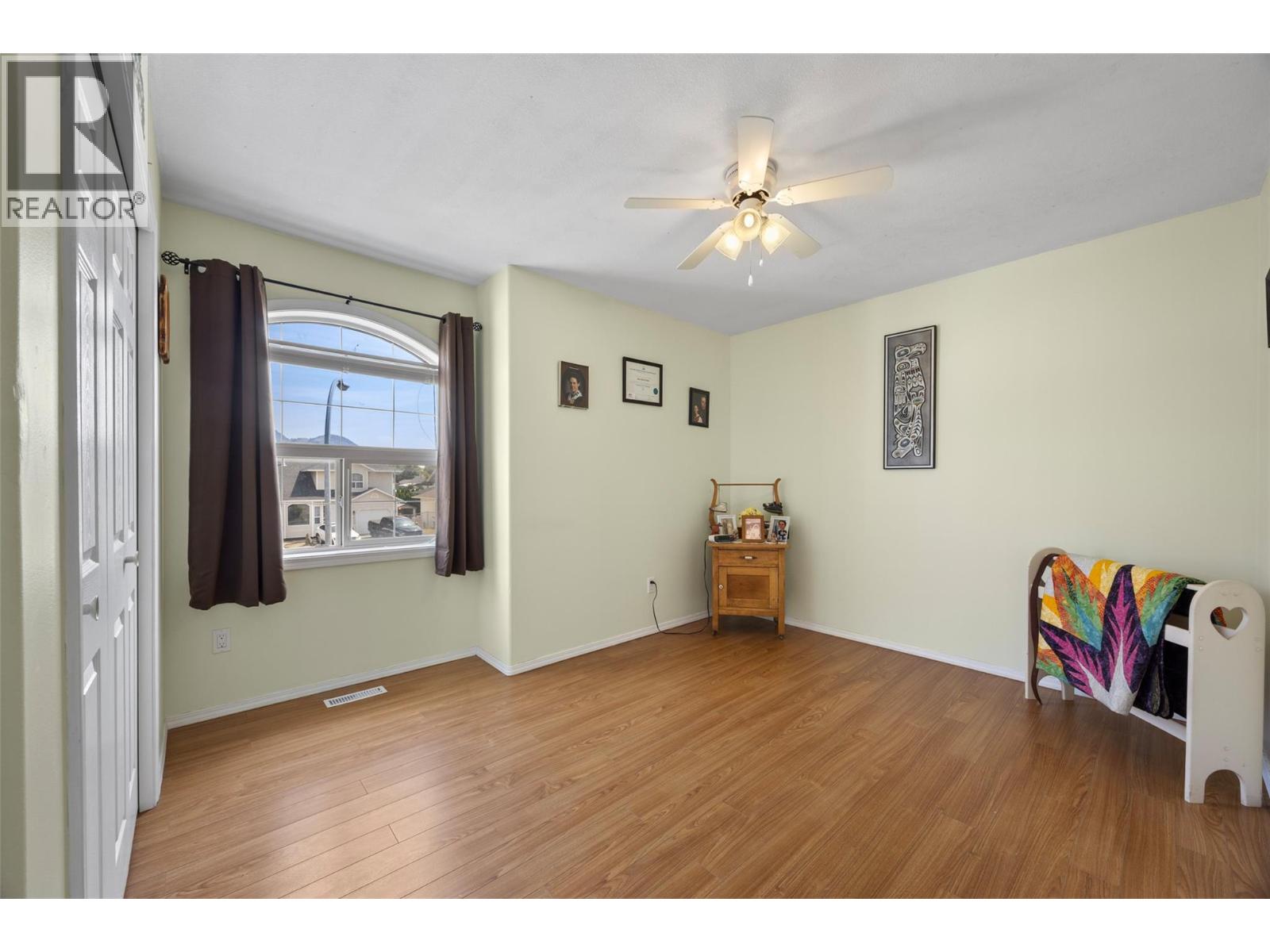 1180 Laroque Street - 14