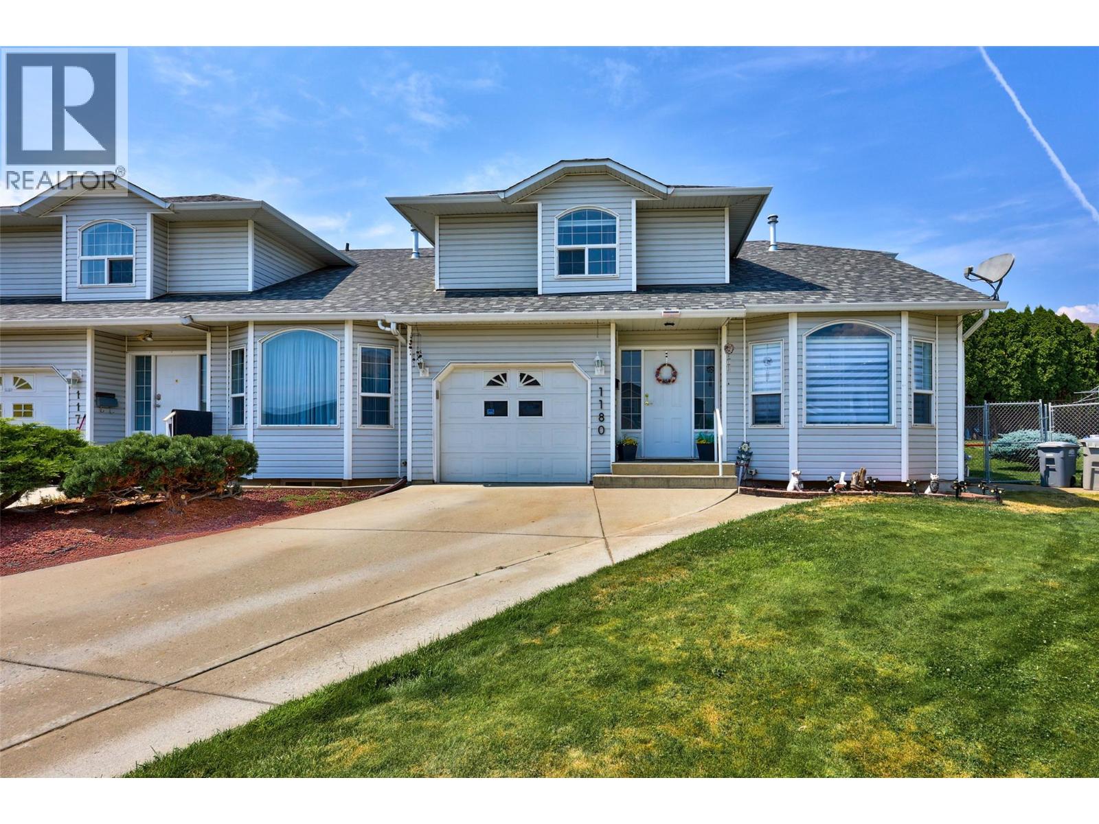 1180 Laroque Street - 1