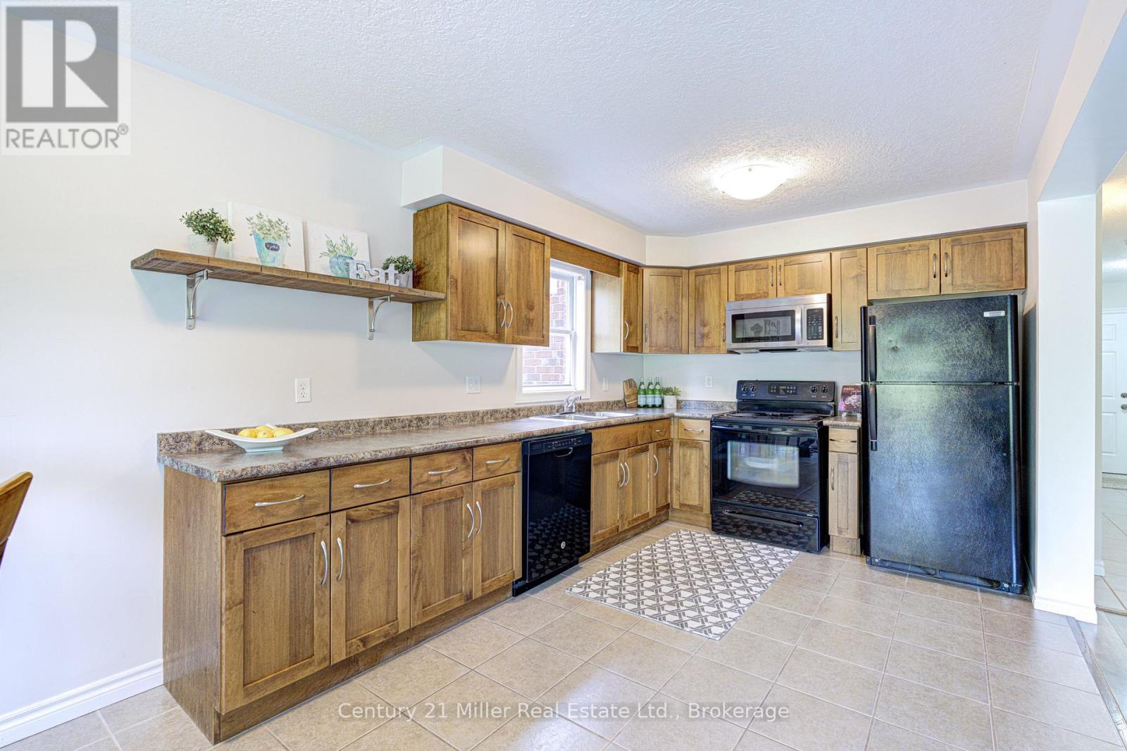 282 CARRINGTON DRIVE - 11