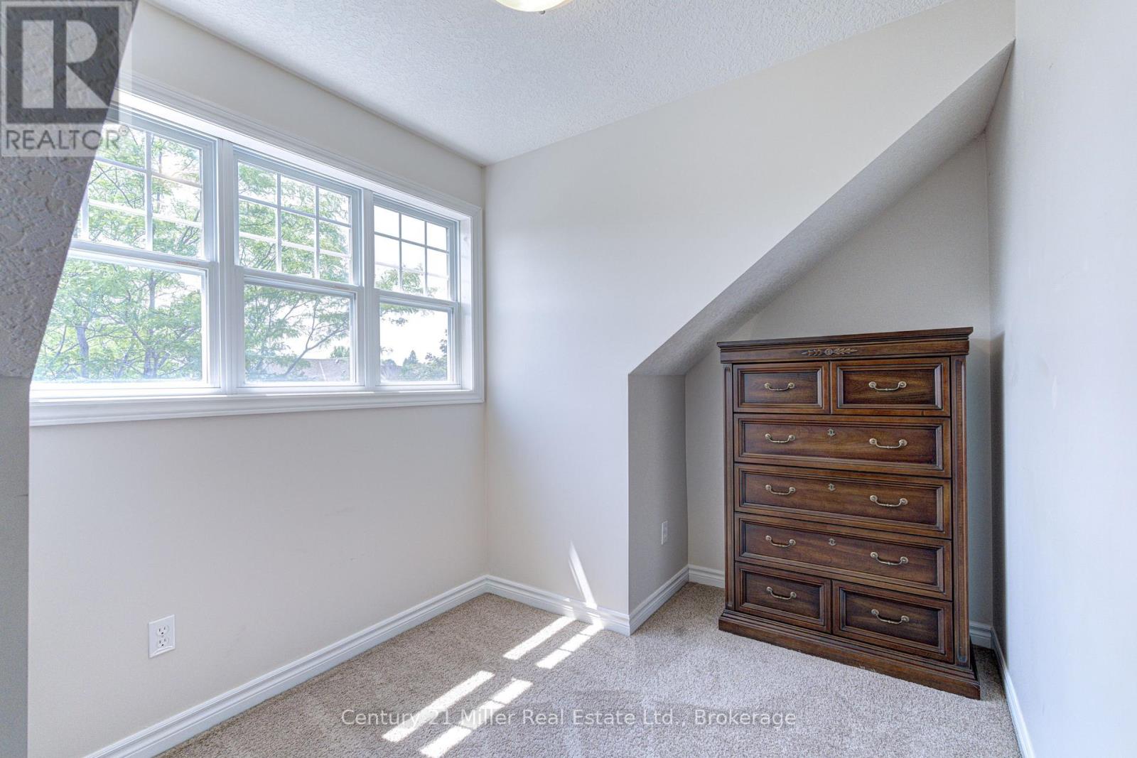 282 CARRINGTON DRIVE - 26