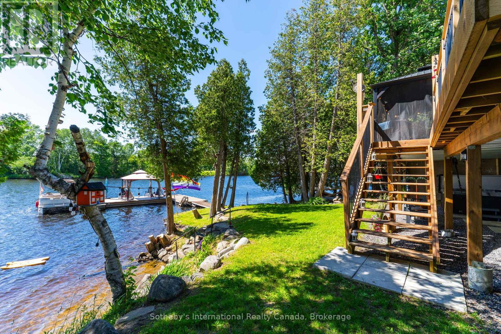 8 LAKEVIEW CRESCENT - Image 40