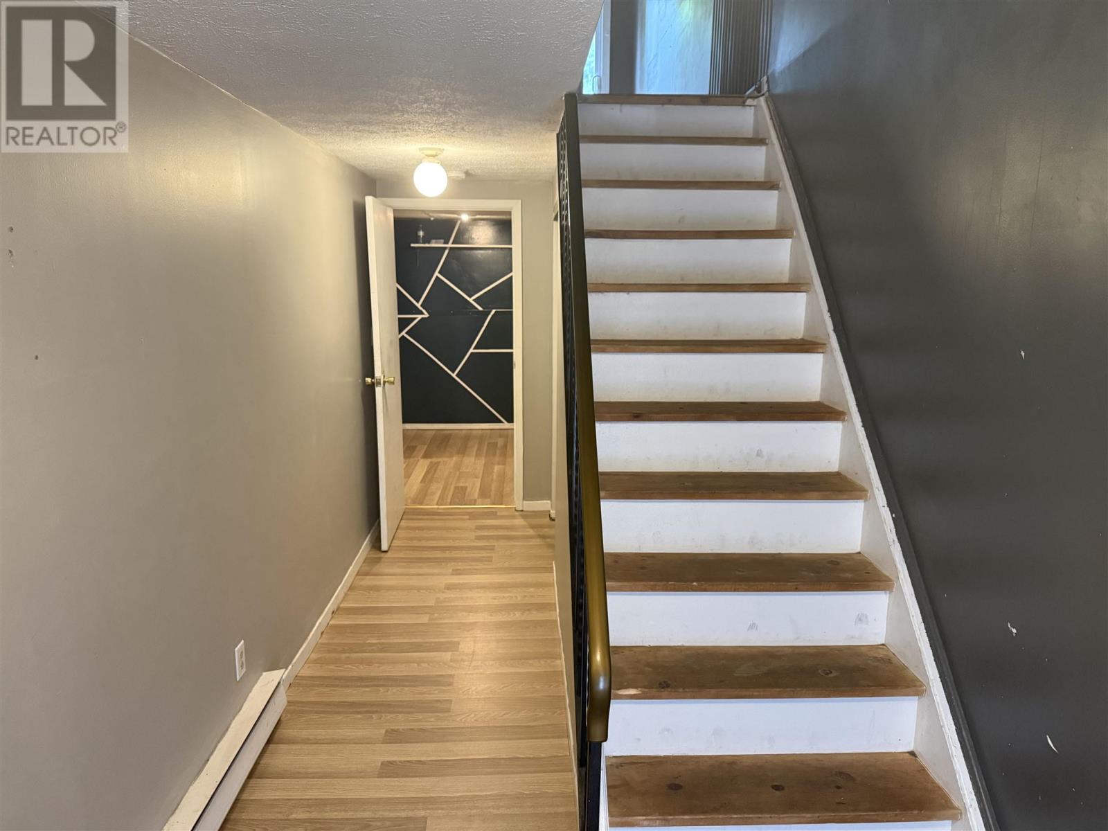 5 HIGHLAND PL - Image 24
