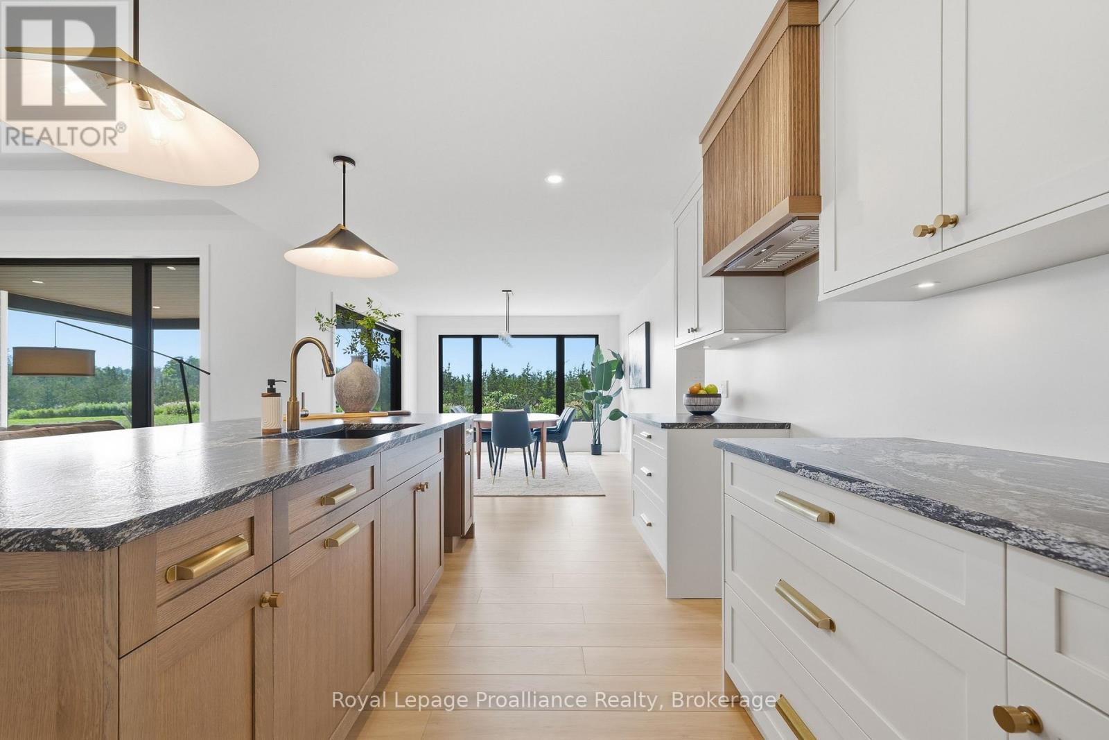 393 MICHAEL'S WAY - 15