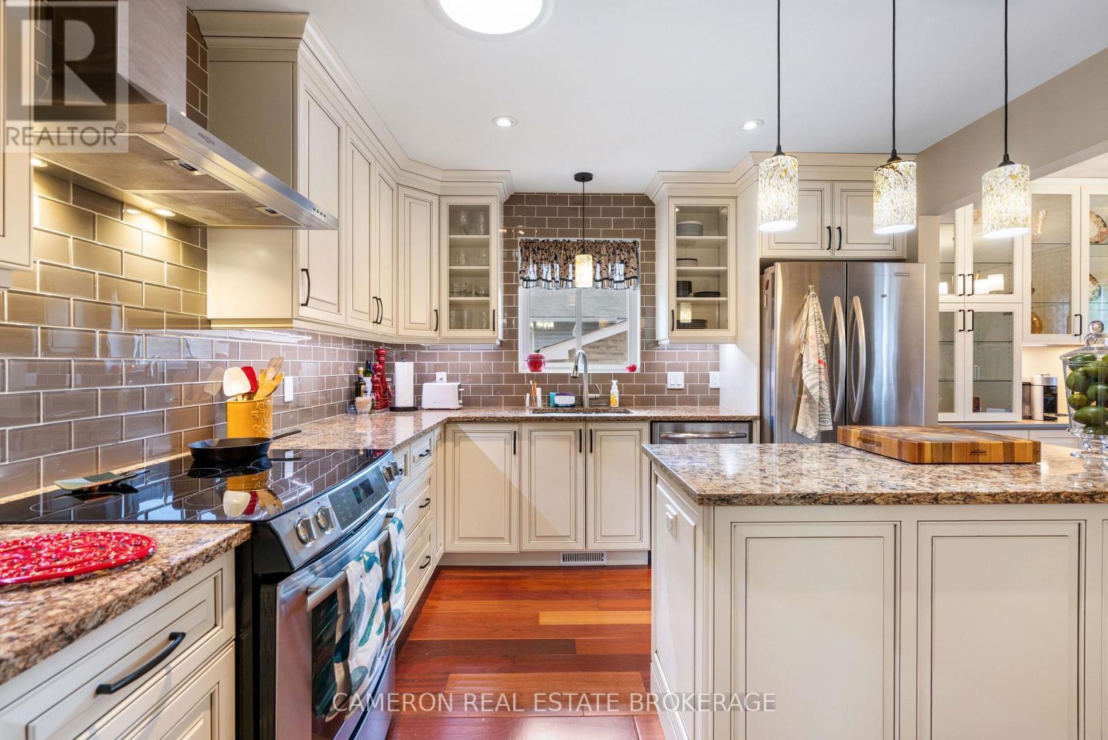 1344 STORMONT DRIVE - 13