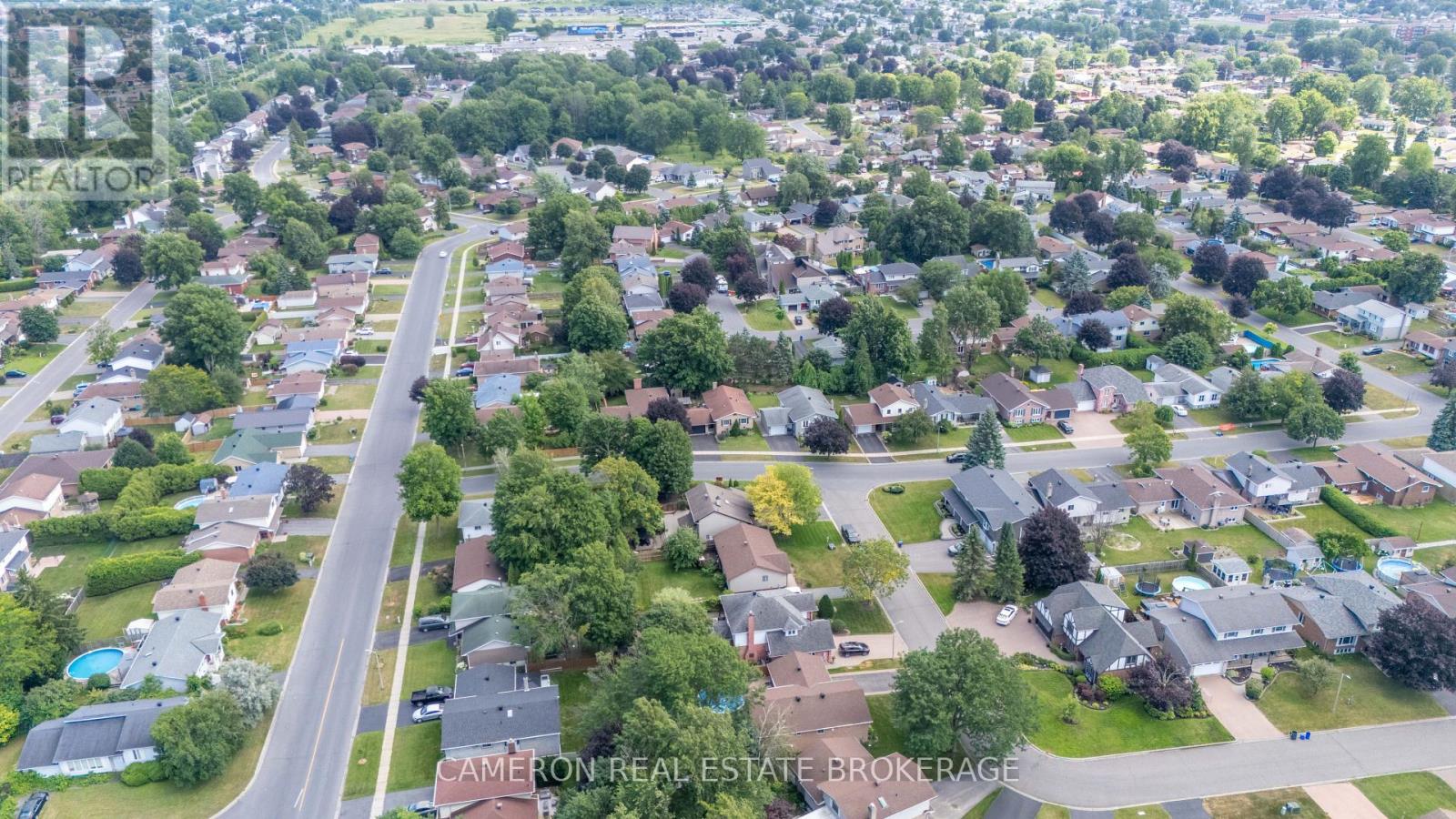 1344 STORMONT DRIVE - 37