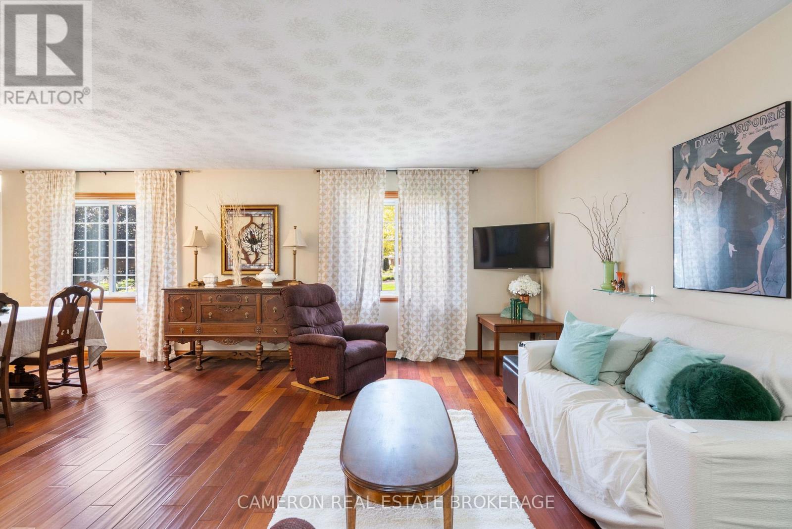 1344 STORMONT DRIVE - 7