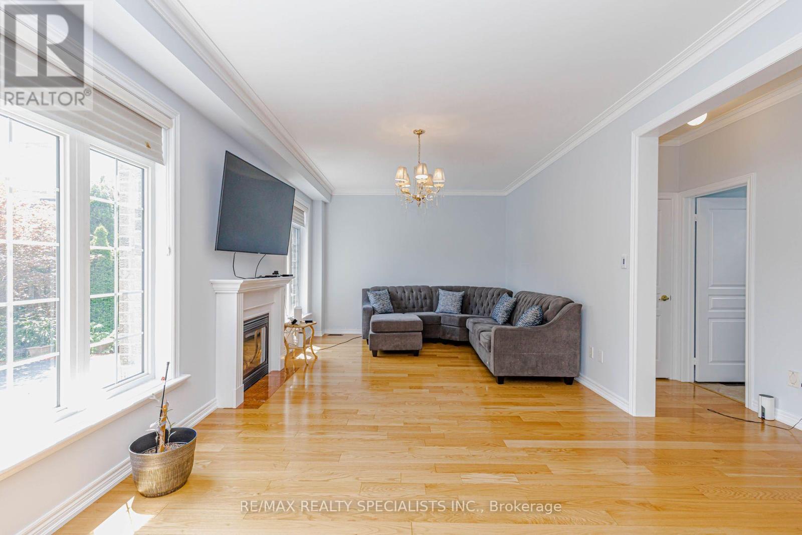 8 TOVEY TERRACE - 13