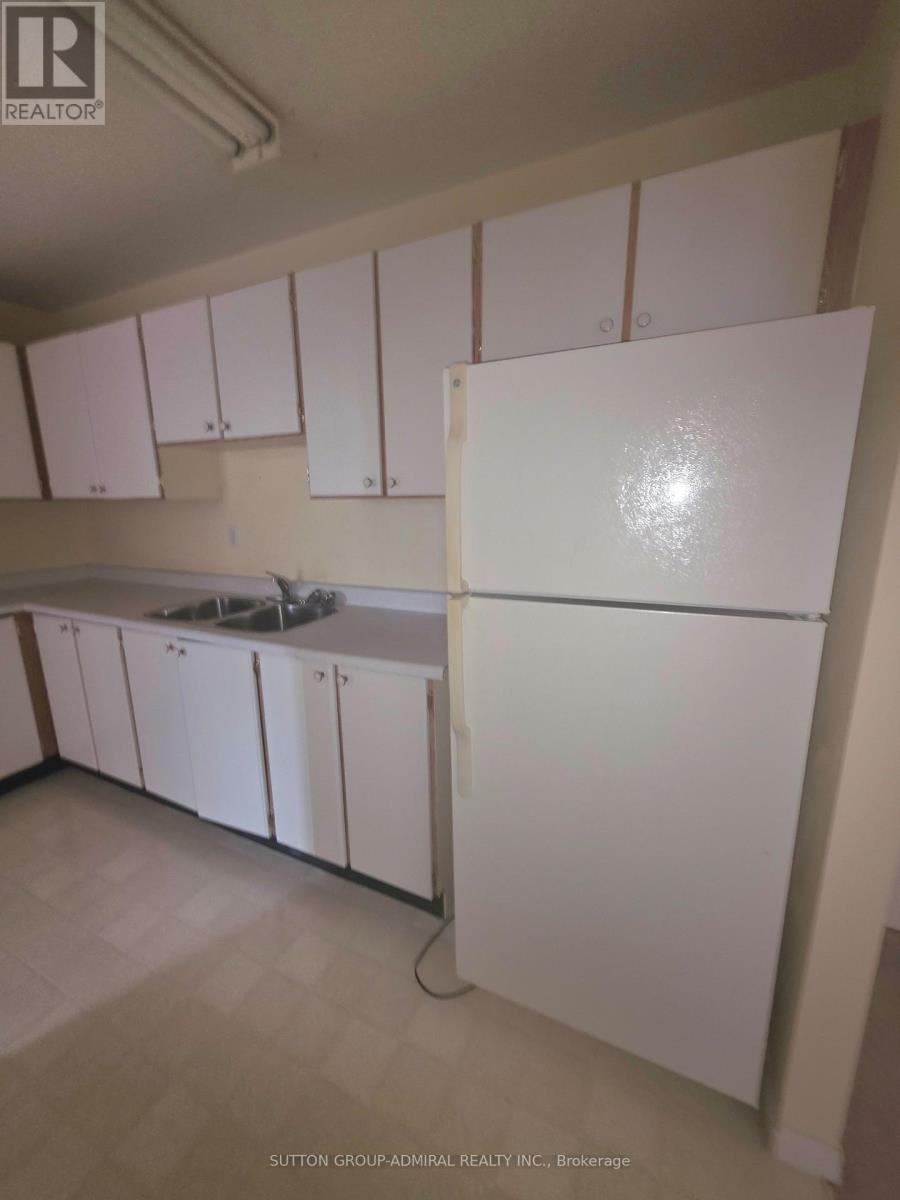 #604 3955 PORTAGE ROAD - 6