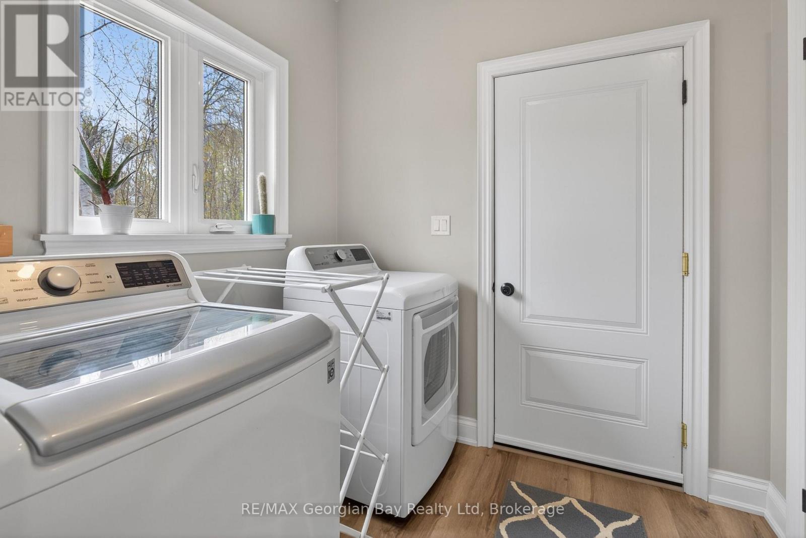 73 POLISH AVENUE - 11