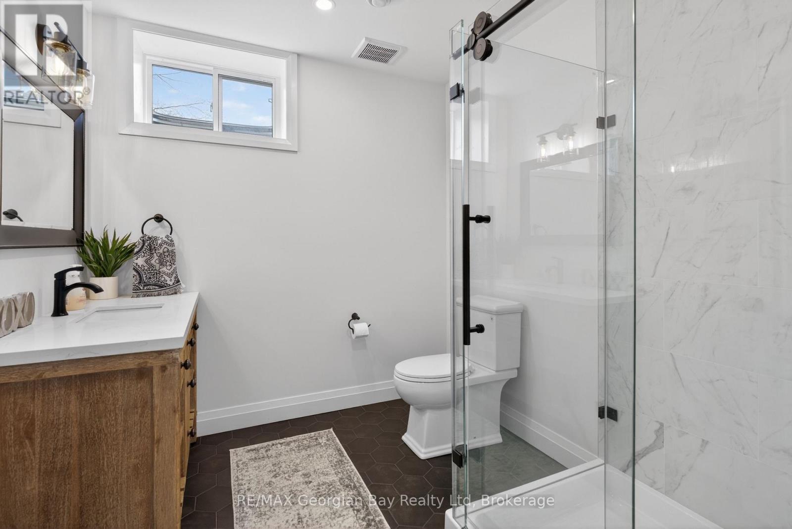 73 POLISH AVENUE - 28