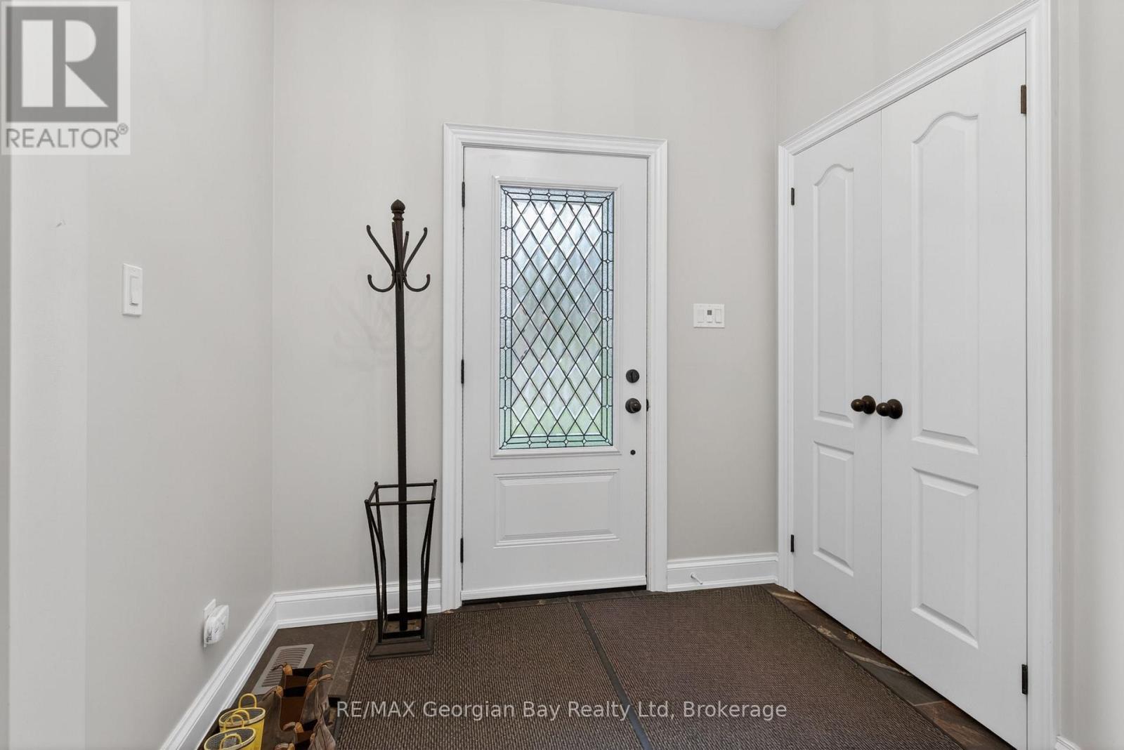 73 POLISH AVENUE - 3