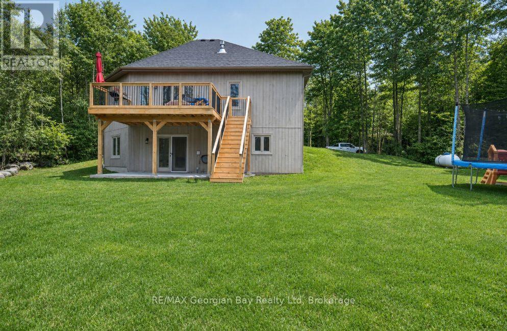 73 POLISH AVENUE - 32