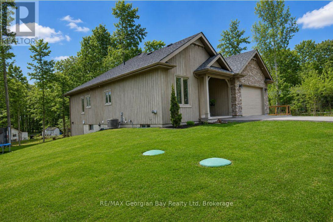 73 POLISH AVENUE - 35