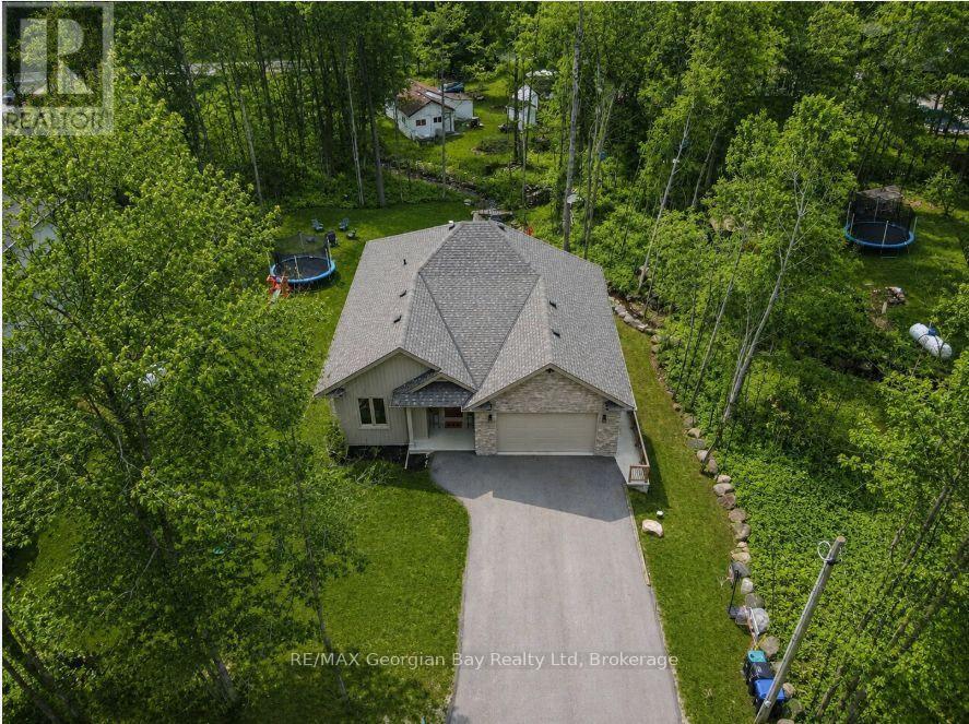 73 POLISH AVENUE - 36