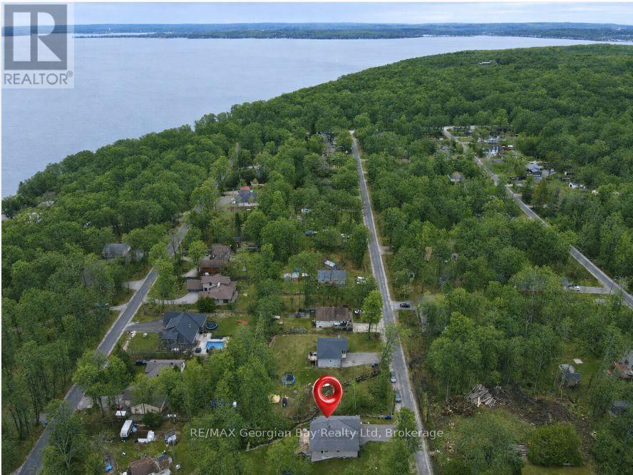 73 POLISH AVENUE - 40