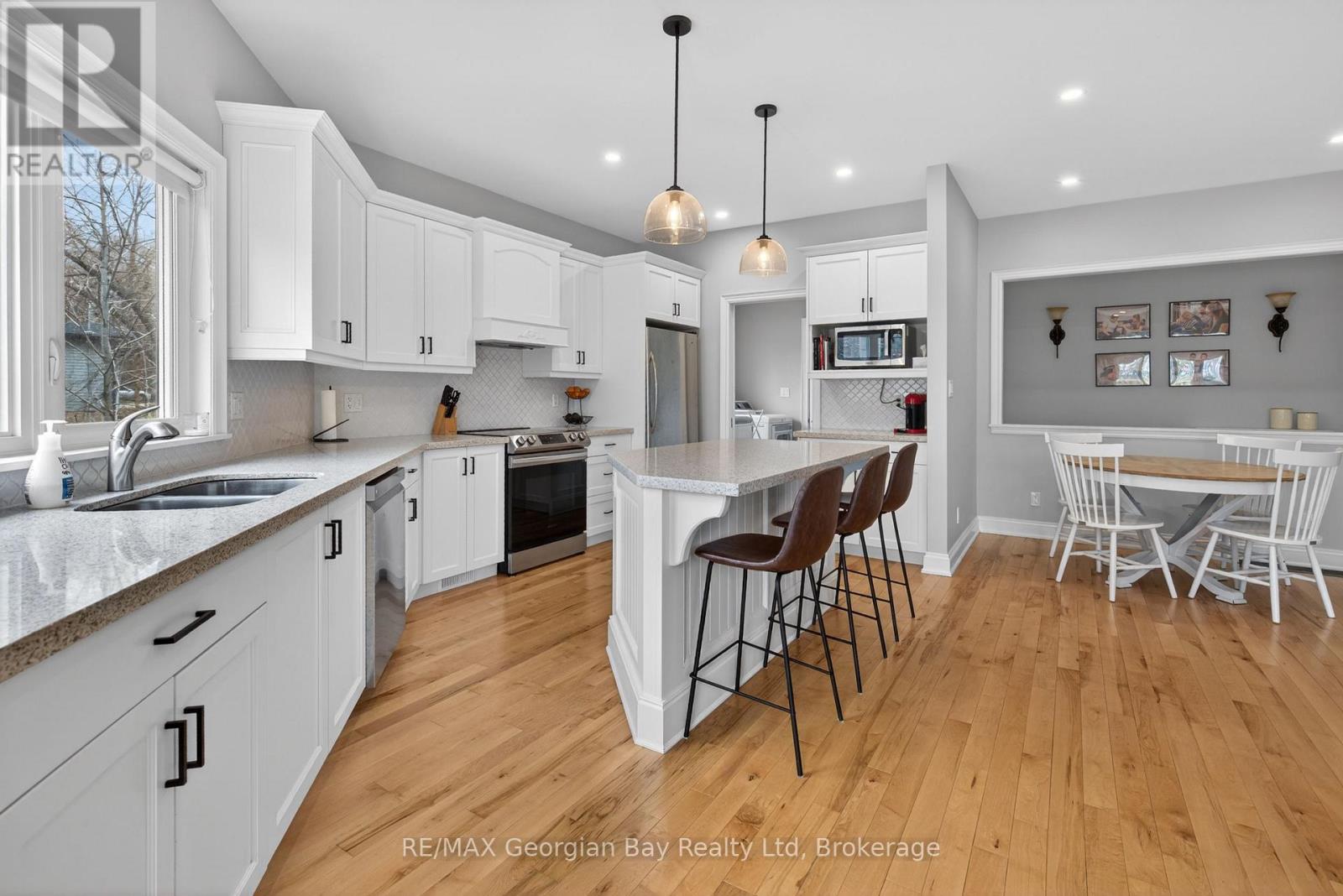 73 POLISH AVENUE - 8