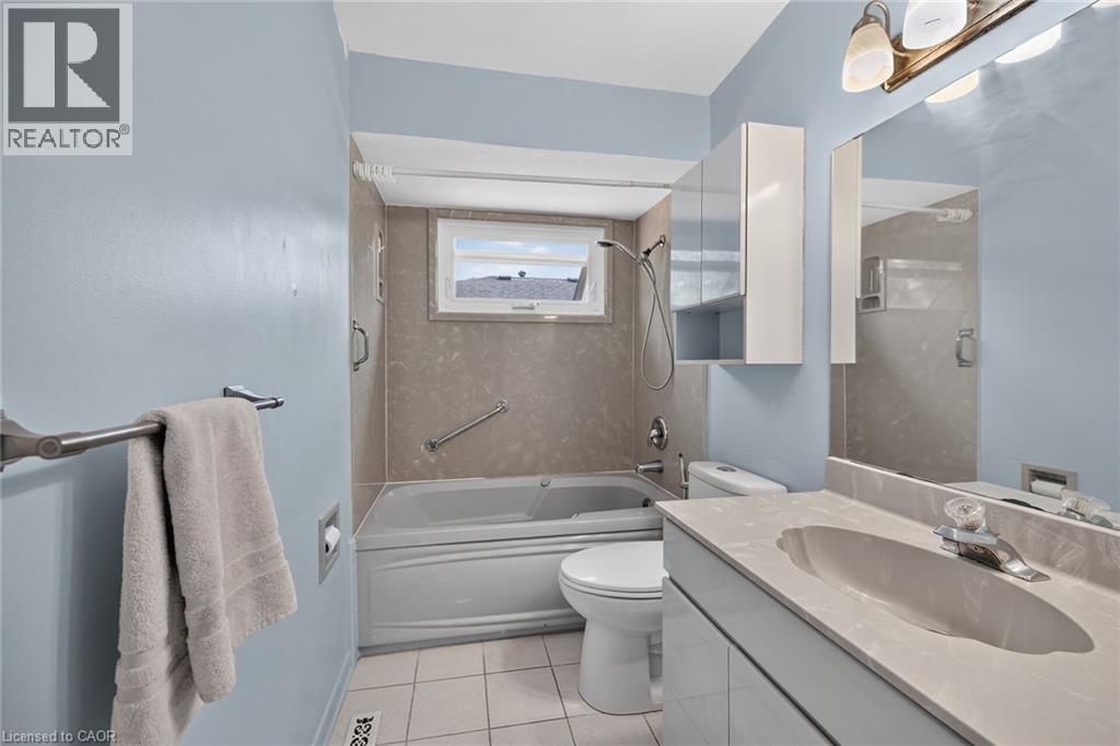 18 CORAL Drive - 26