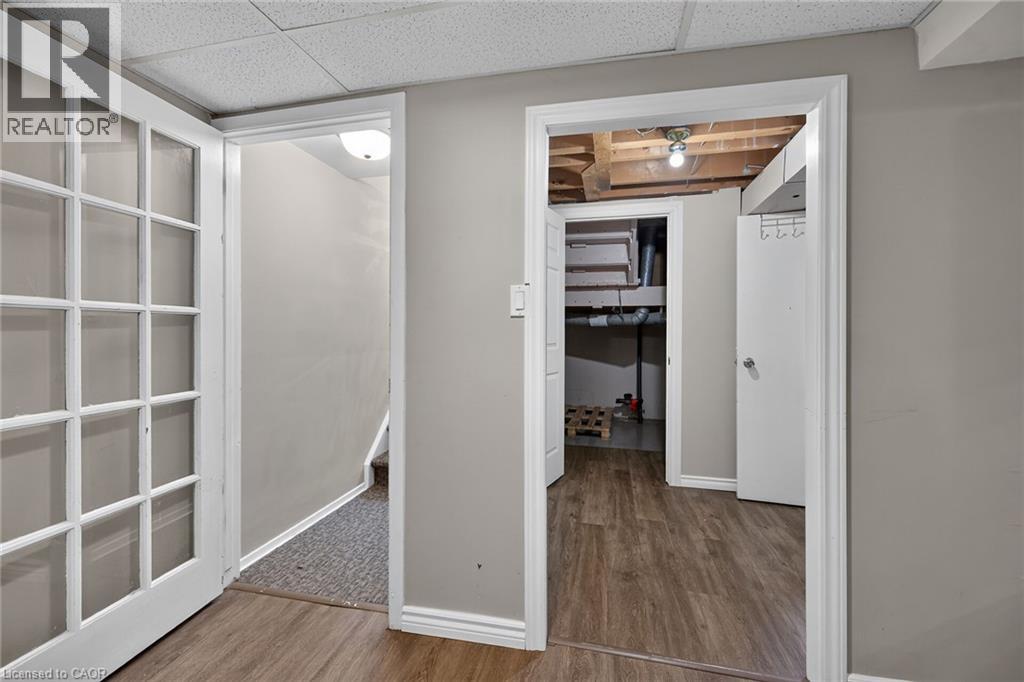 18 CORAL Drive - 31