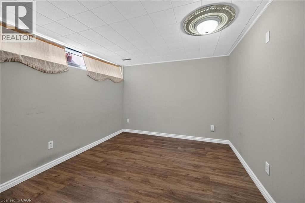 18 CORAL Drive - 32