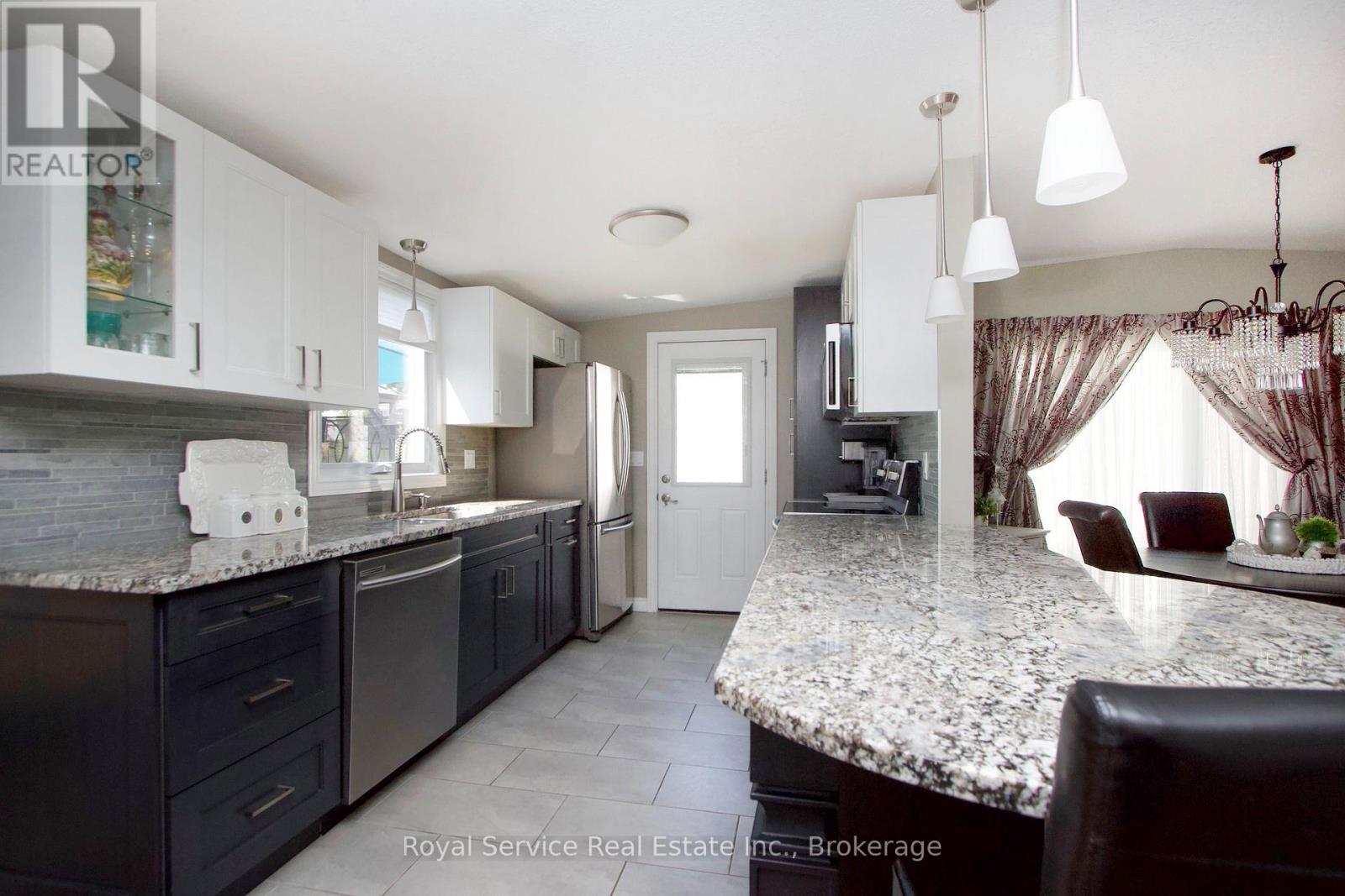 27 CORNERBROOK COURT - Image 12