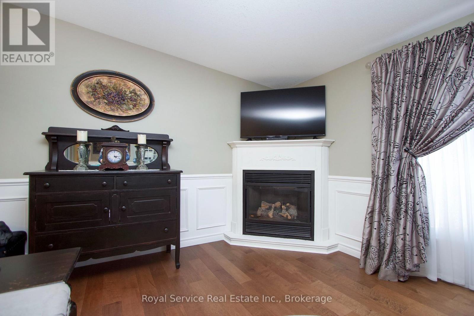 27 CORNERBROOK COURT - Image 7