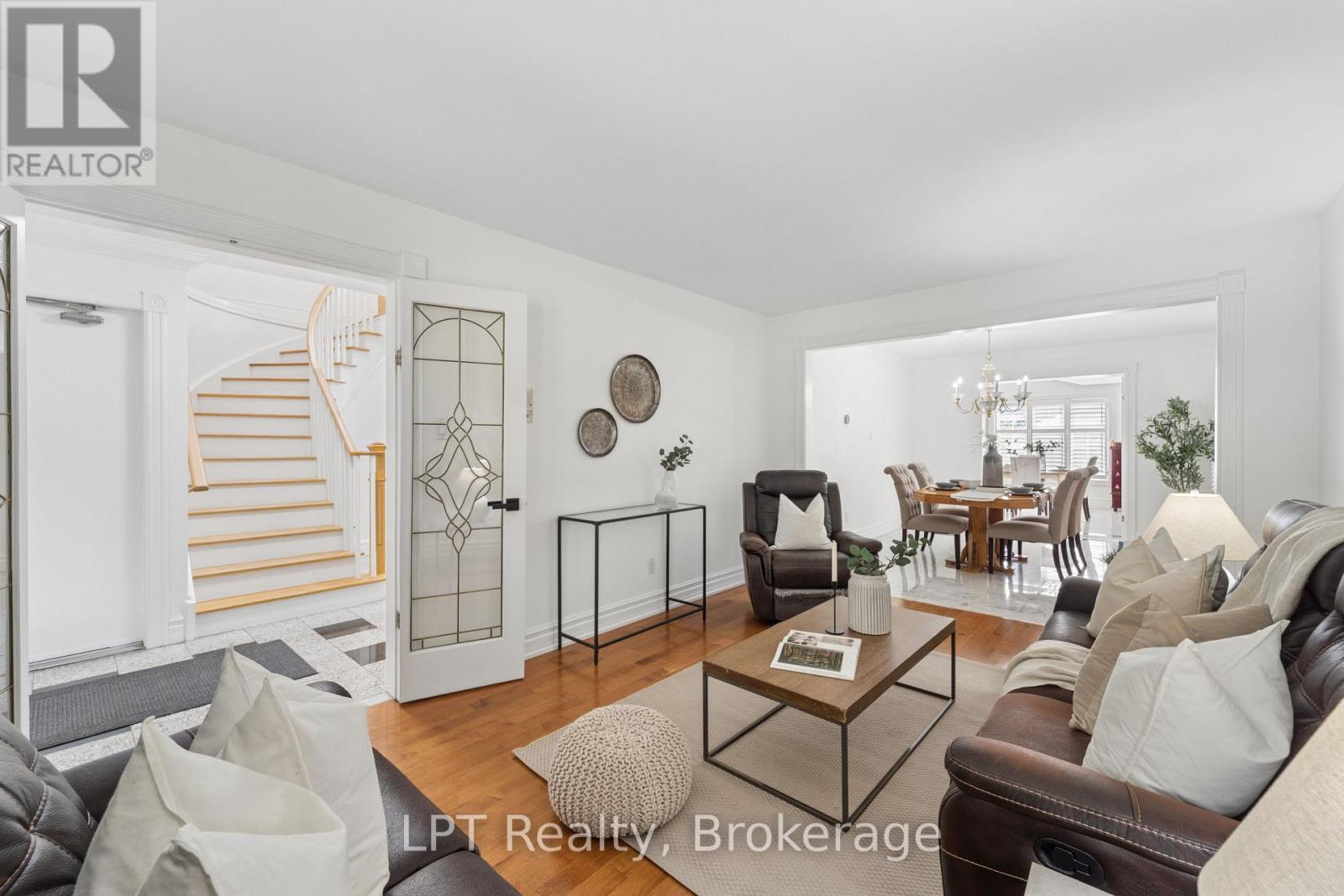 1 MAYFIELD CRESCENT - Image 10