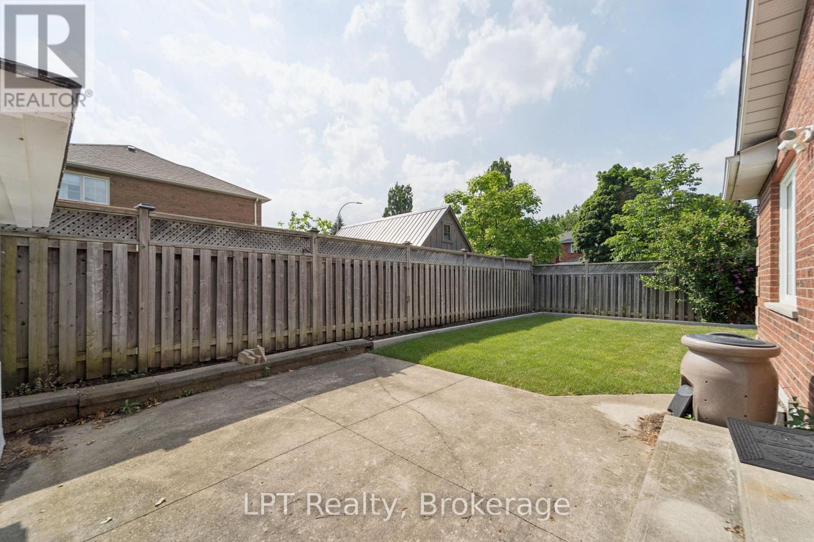 1 MAYFIELD CRESCENT - Image 49