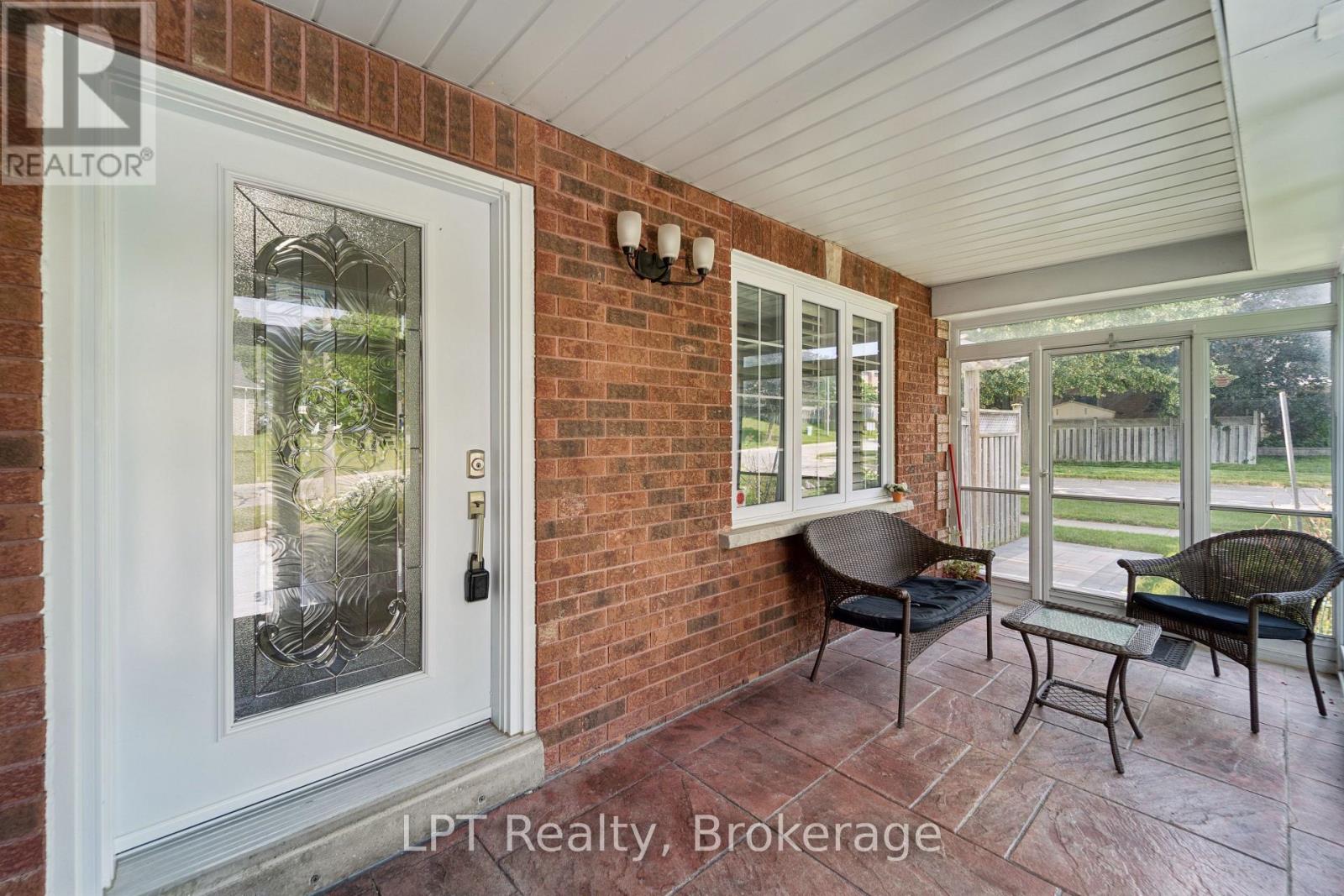 1 MAYFIELD CRESCENT - Image 6