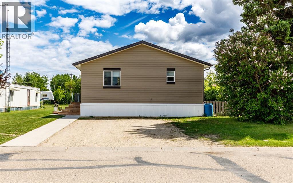 4705 45 Avenue - 2