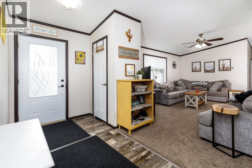4705 45 Avenue - 4