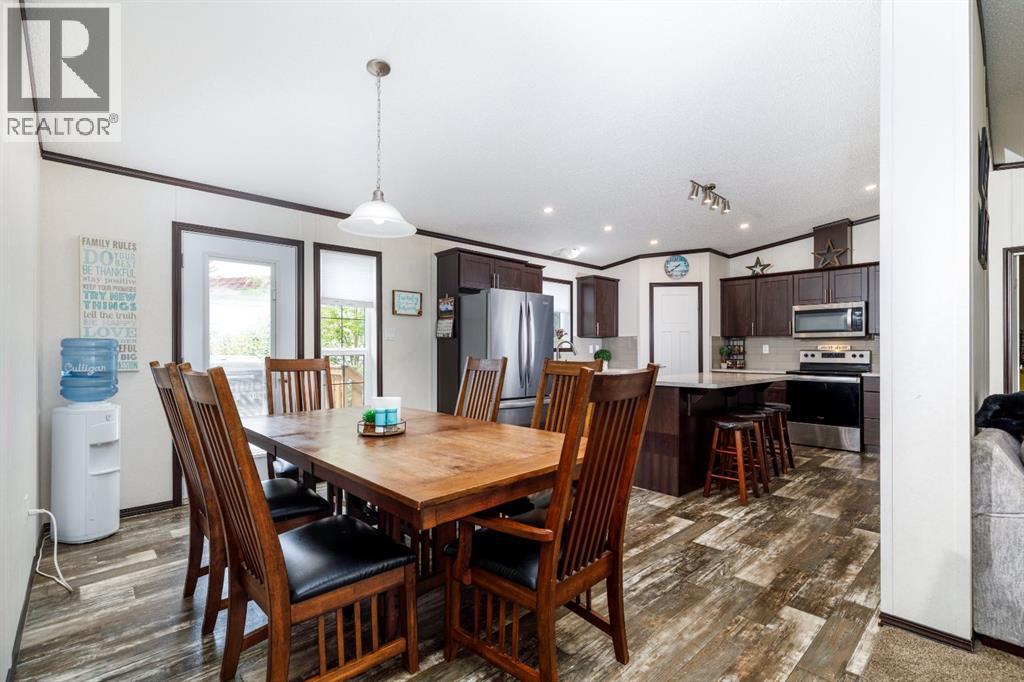 4705 45 Avenue - 7