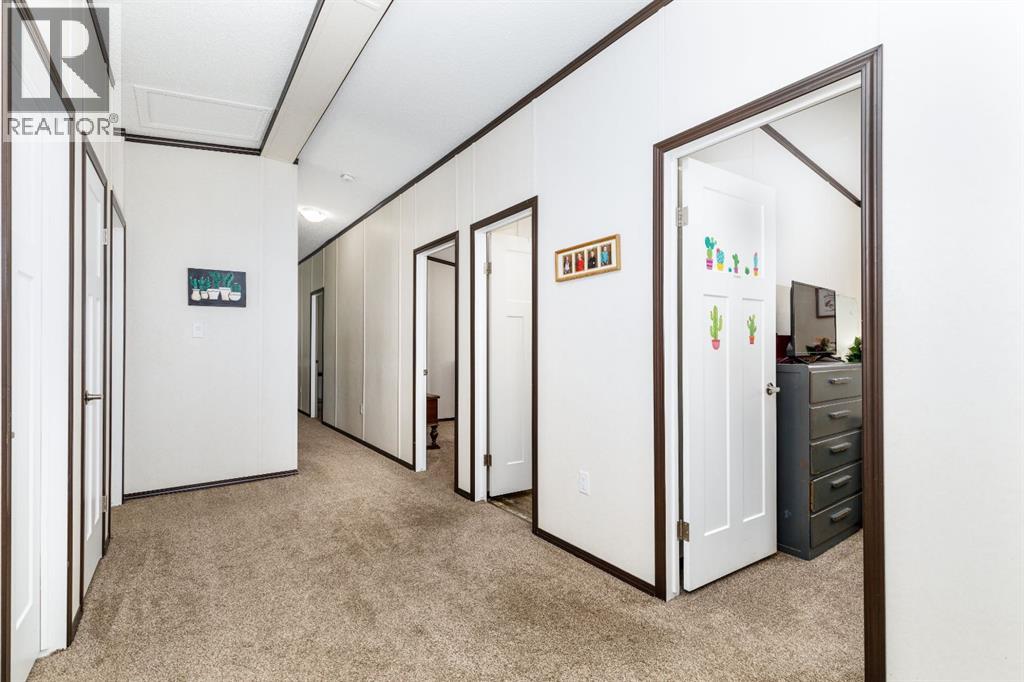 4705 45 Avenue - 18