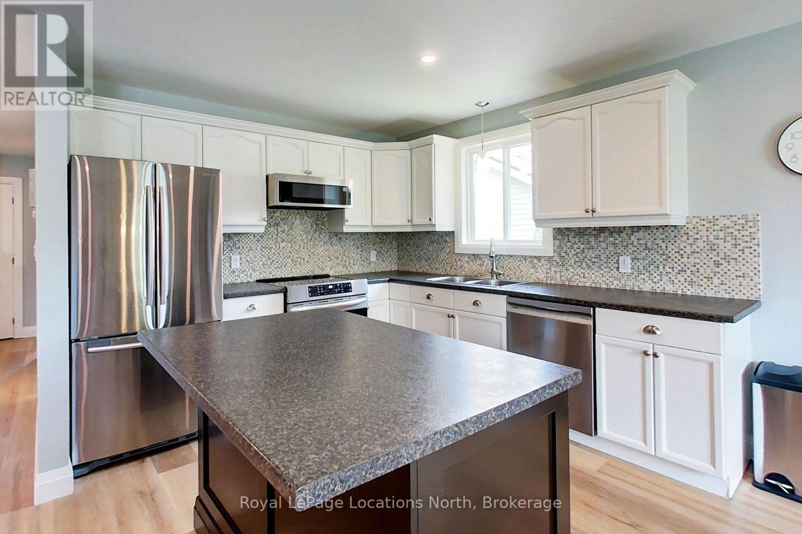 54 ALBERY COURT - 10