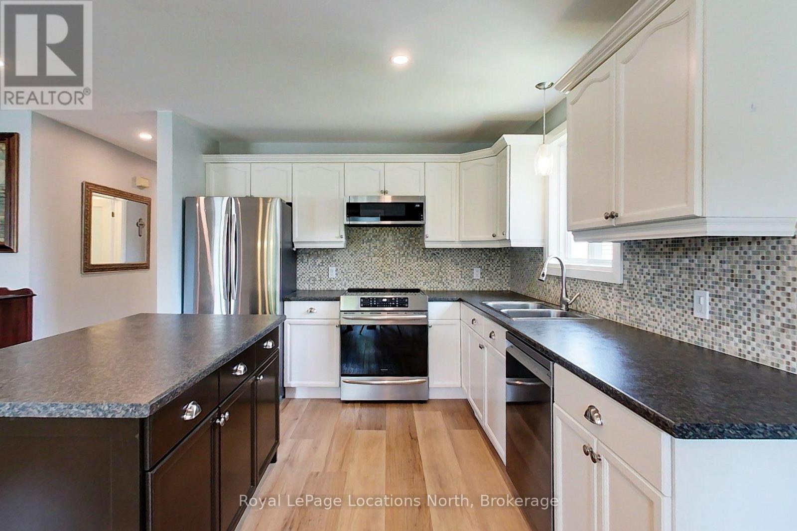 54 ALBERY COURT - 11