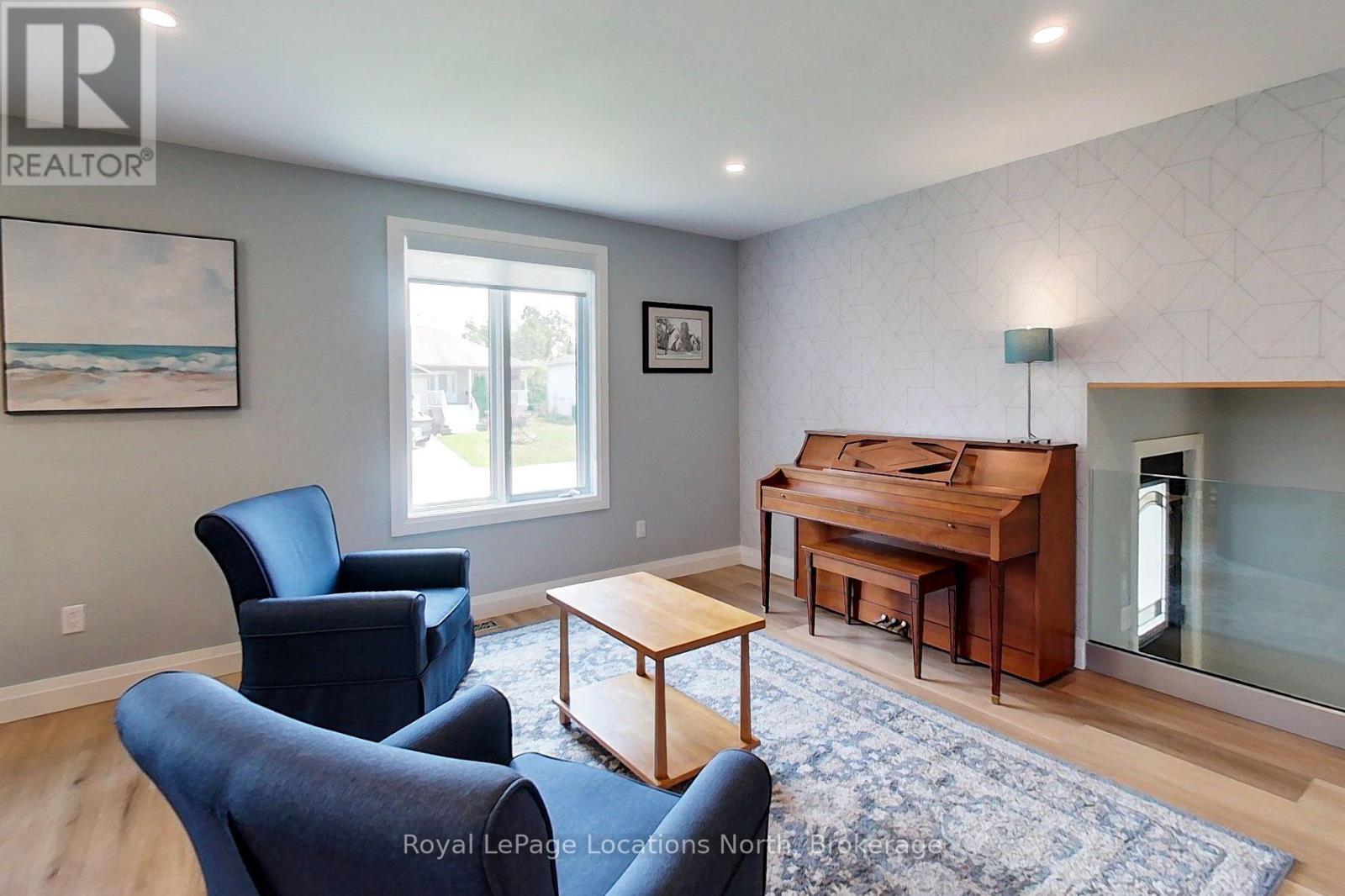 54 ALBERY COURT - 13
