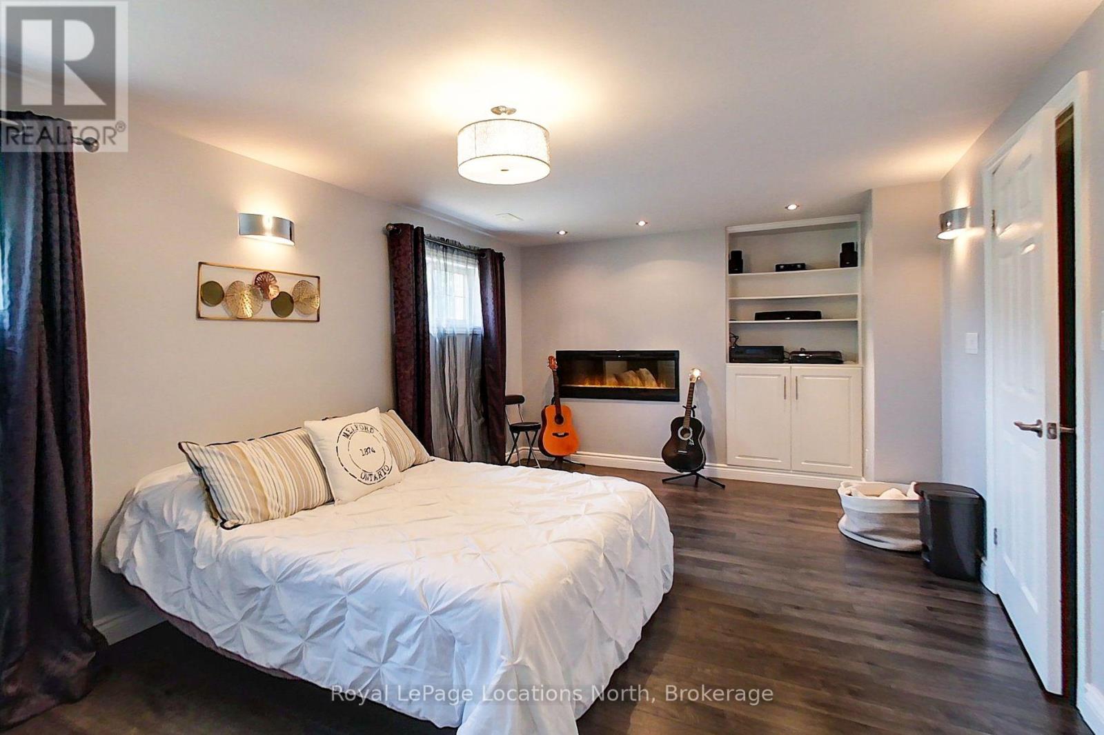 54 ALBERY COURT - 28