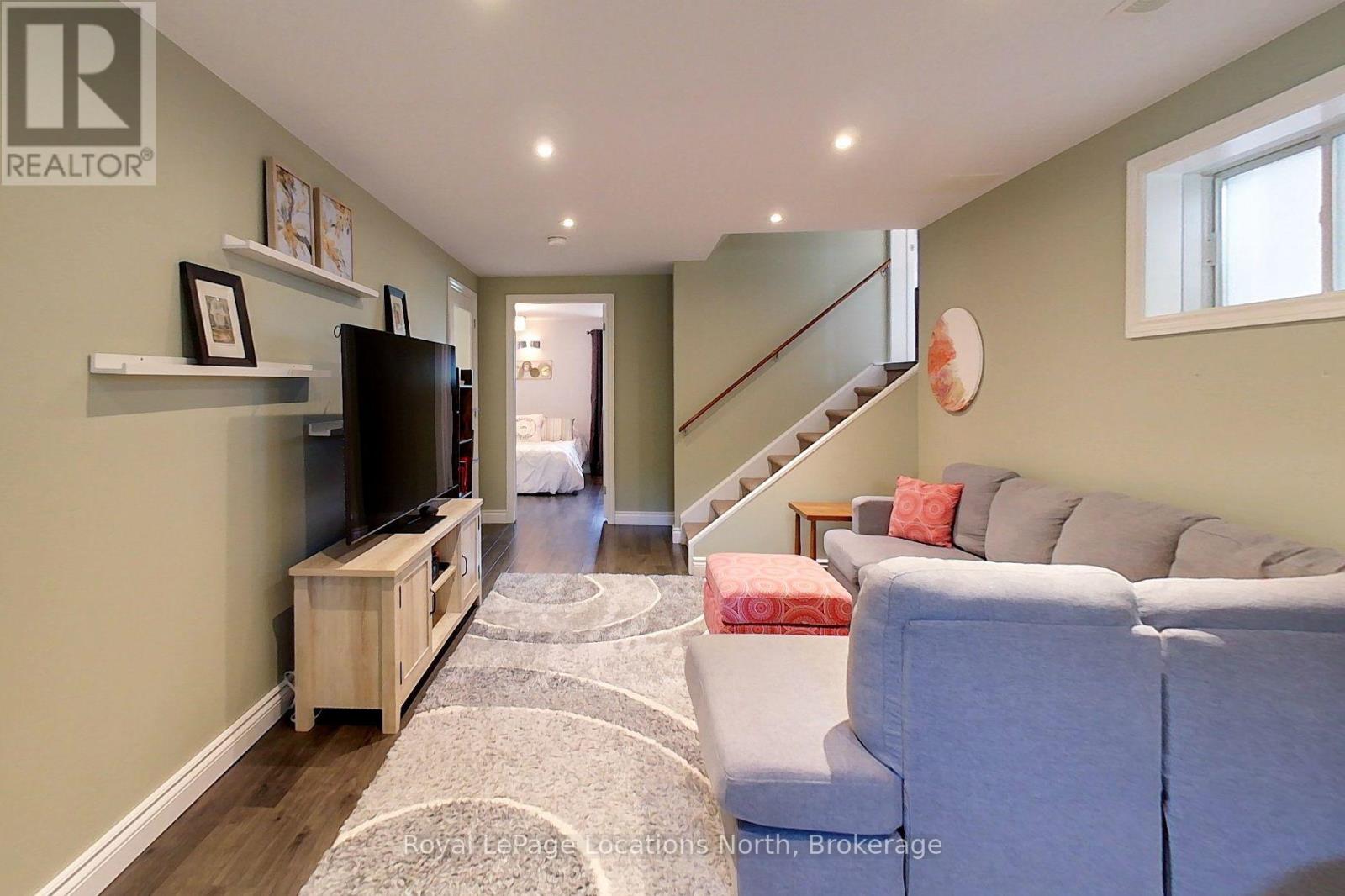 54 ALBERY COURT - 36