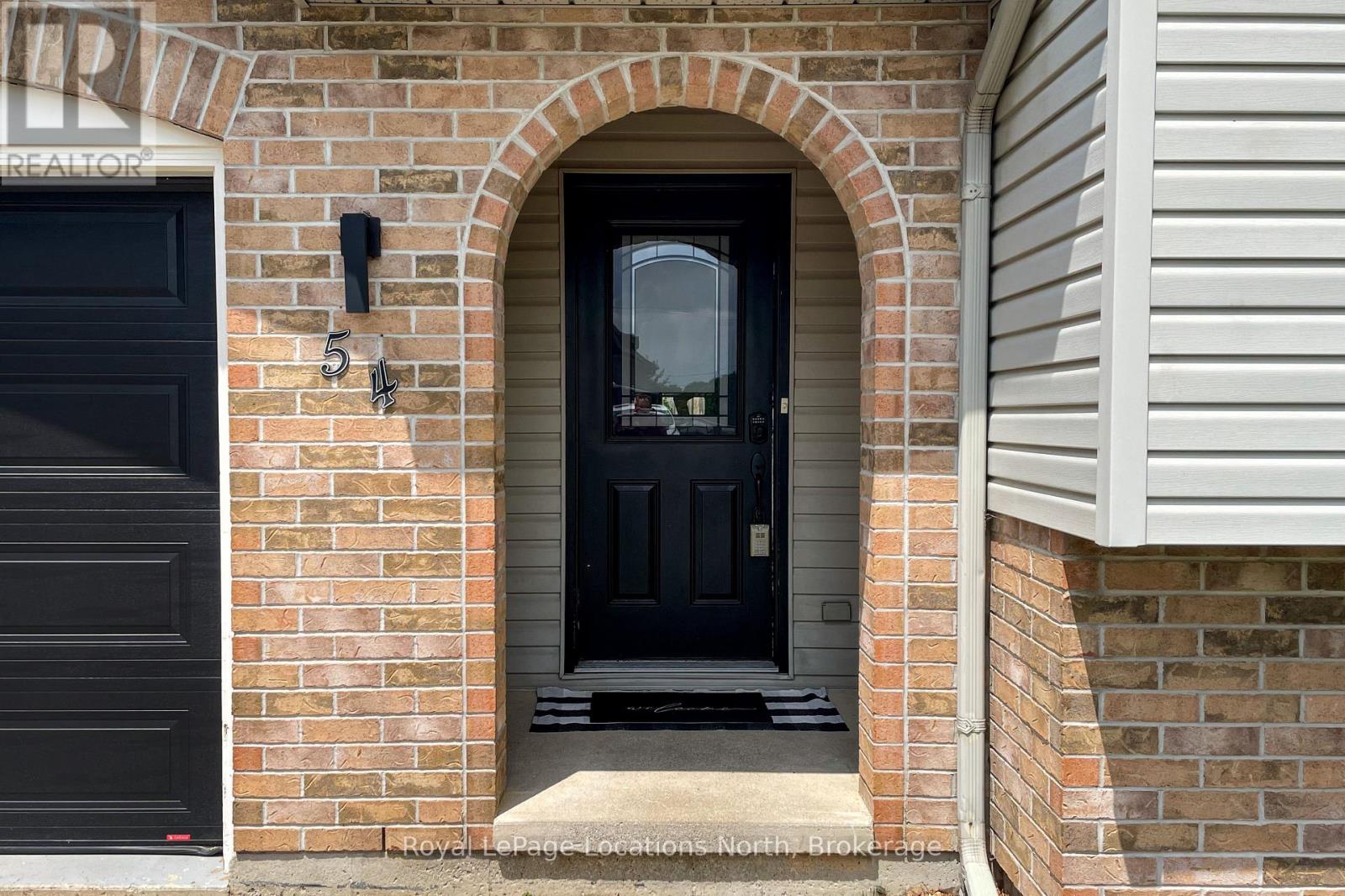 54 ALBERY COURT - 4