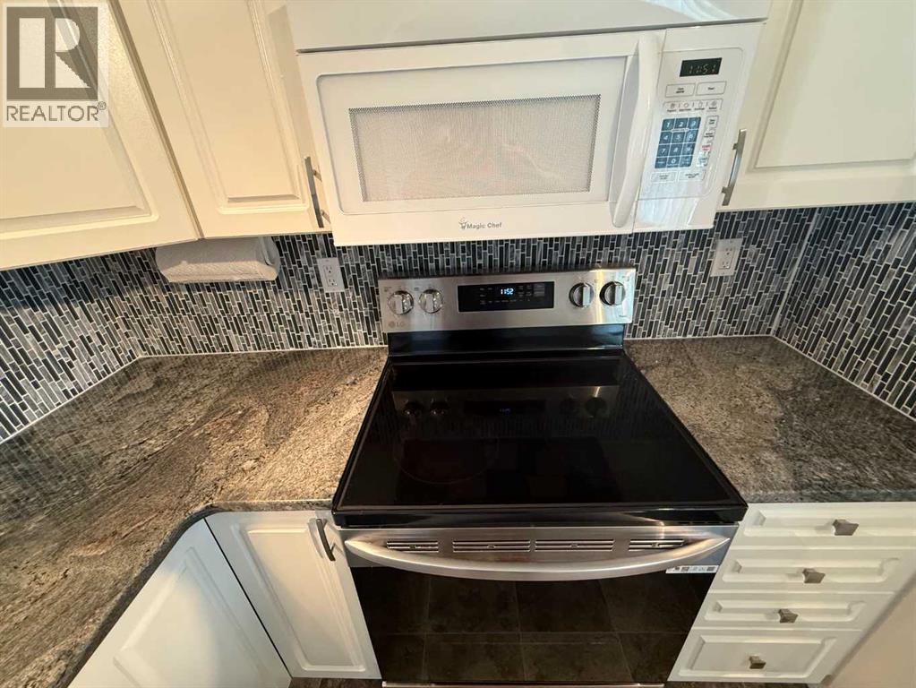 33, 2300 13 Street N - 41