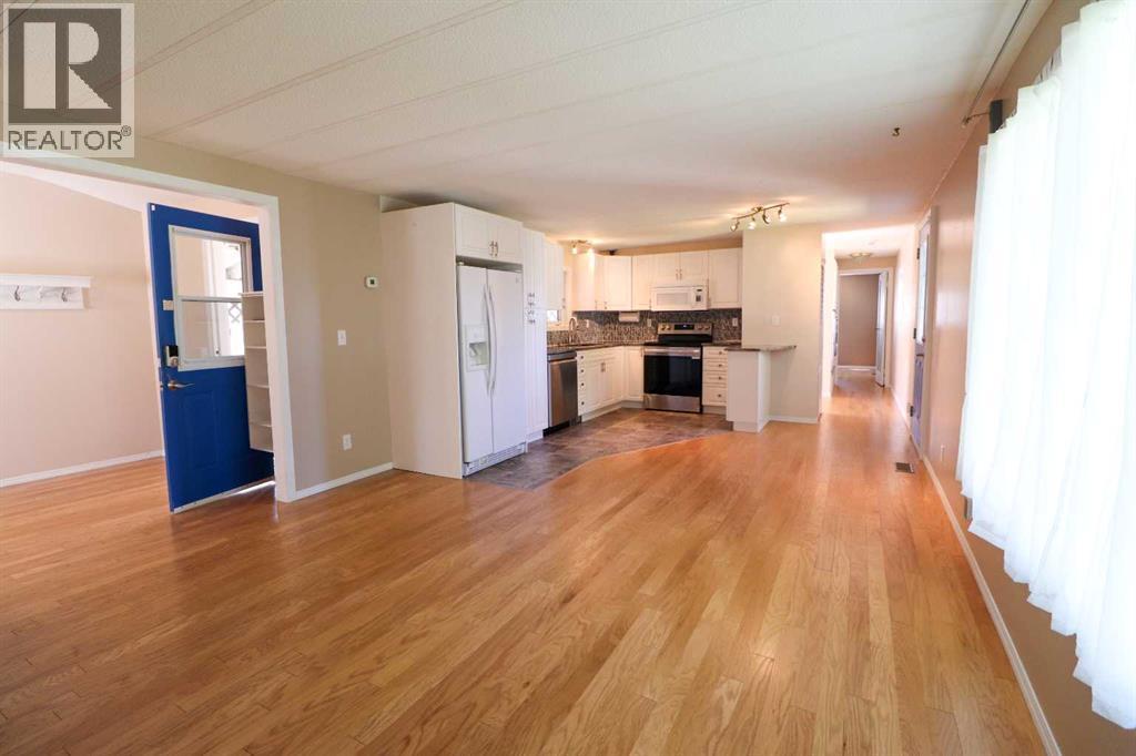 33, 2300 13 Street N - 24