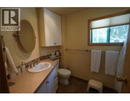 4806 Andreen Road, Windermere, BC V0B2L1 Photo 22