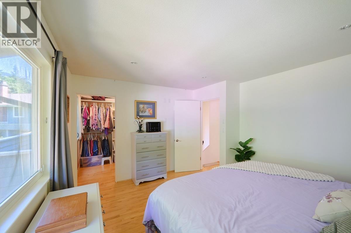 4627 HOSKINS ROAD, North Vancouver