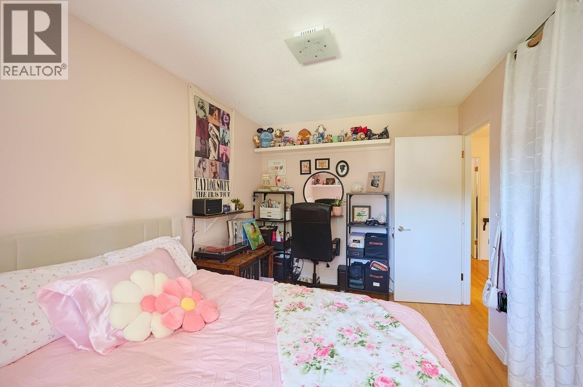 4627 HOSKINS ROAD, North Vancouver