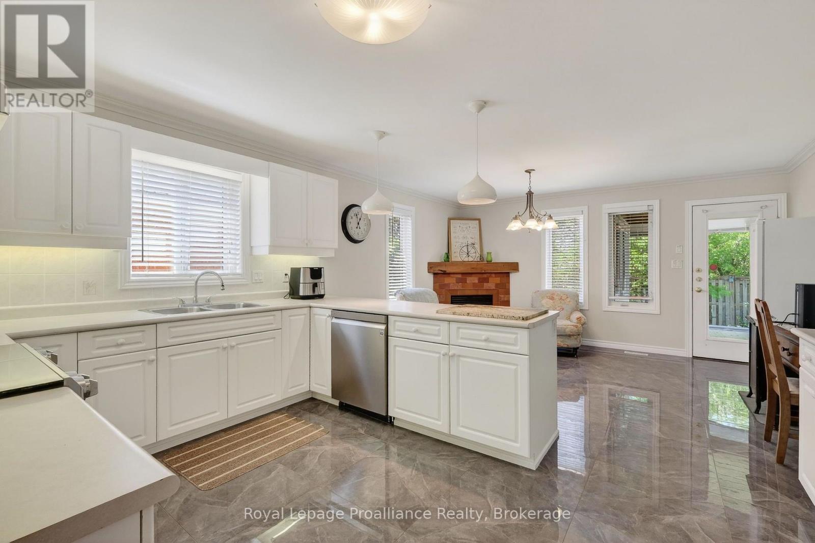30 HEARTWOOD DRIVE - 12