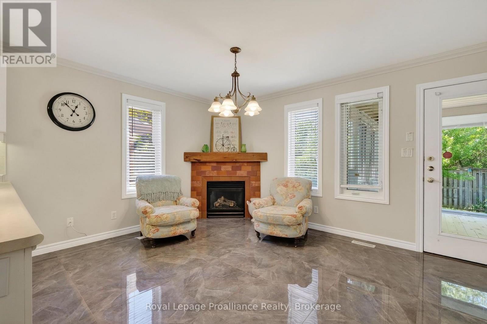 30 HEARTWOOD DRIVE - 16