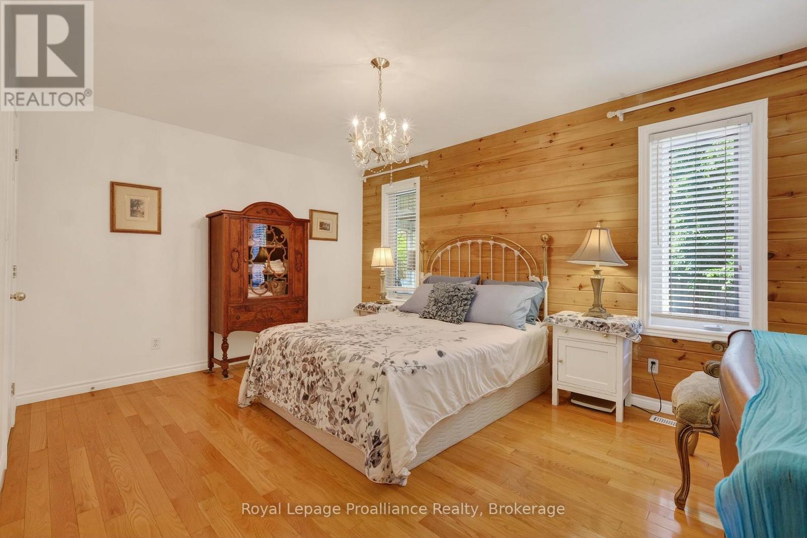 30 HEARTWOOD DRIVE - 25