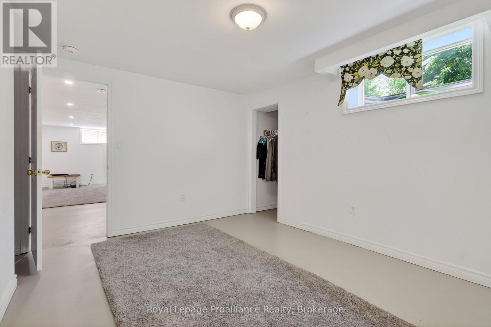 30 HEARTWOOD DRIVE - 33