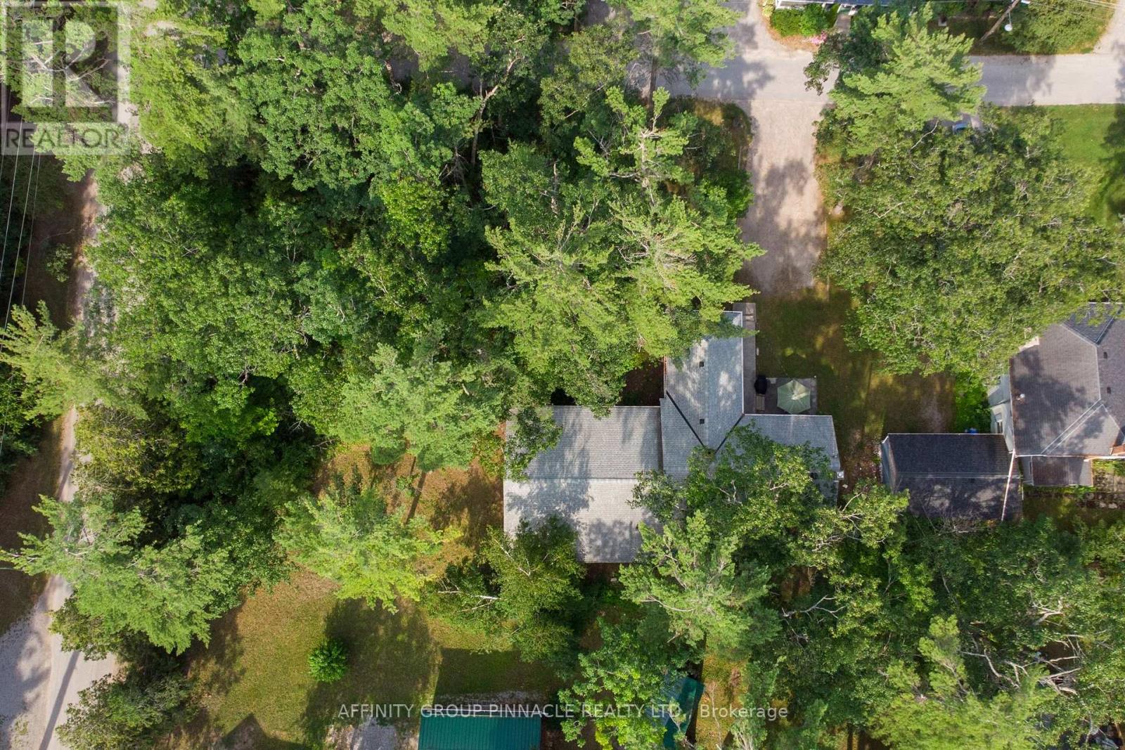 27 SECOND STREET - Image 27